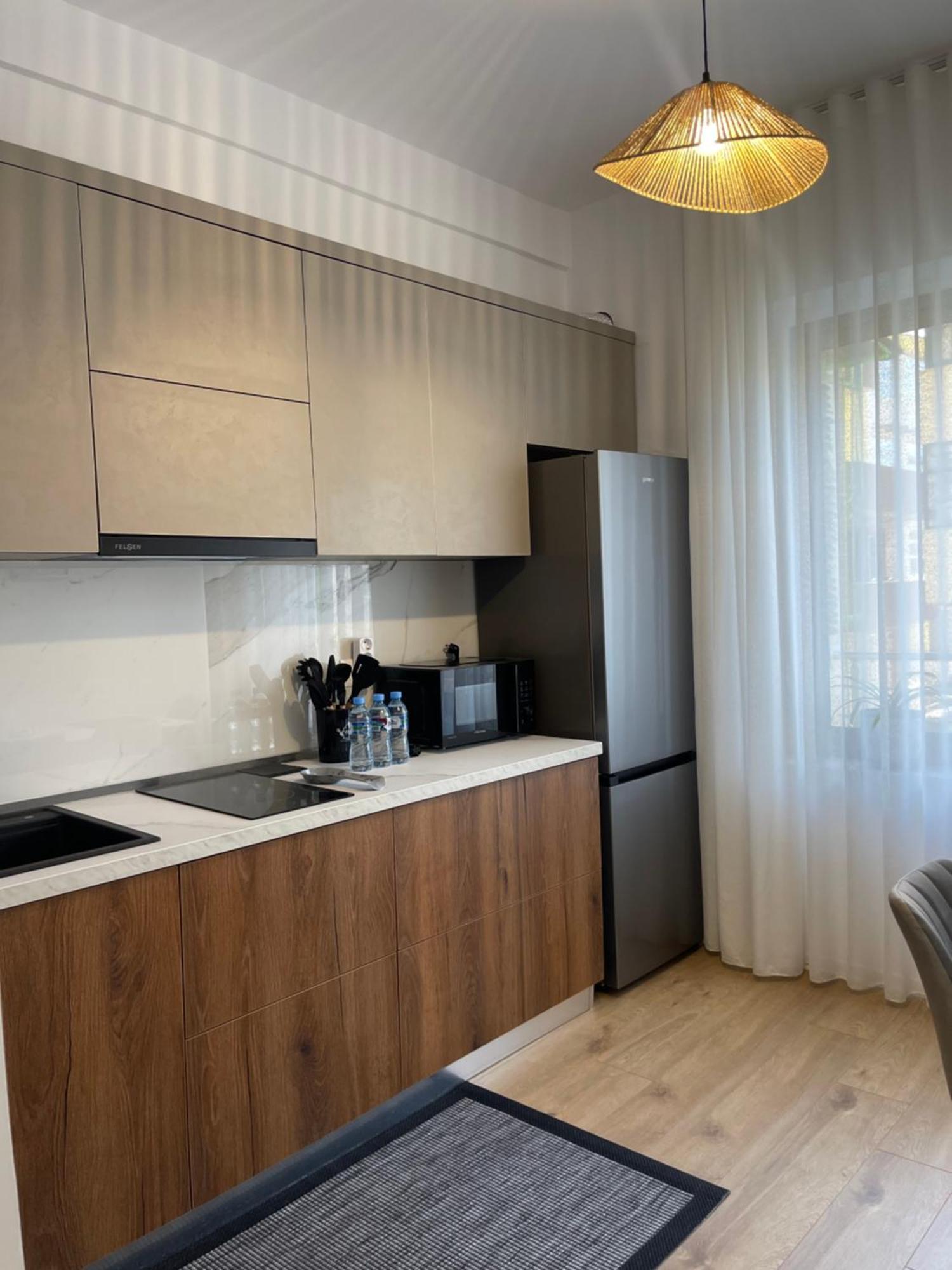 Sunny City Center Apartment Lezhe Exterior photo